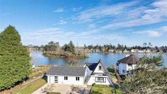 672 Mount Olympus Ave SE, Ocean Shores, WA 98569