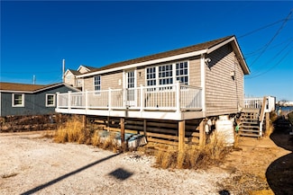 1193 Succotash Rd, Narragansett, RI 02879