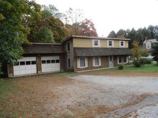 4 Wiggett St, Randolph, VT 05060