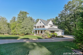 7927 Anchorage Dr SE, Caledonia, MI 49316