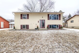 946 17 1 2 St SE, Rochester, MN 55904