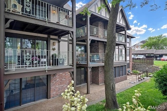 1430 Heritage Landing Unit 206, Saint Charles, MO 63303