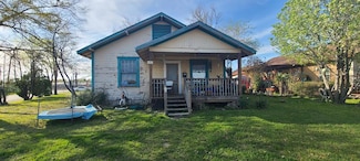 903 N 1st St, Lufkin, TX 75901