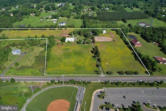 10410 Kettle Run Rd, Nokesville, VA 20181