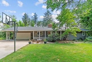 44 Robb Farm Rd, Saint Paul, MN 55127