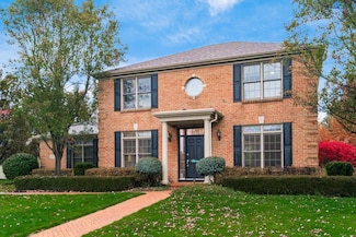 8255 Harvest Wind Dr, Westerville, OH 43082