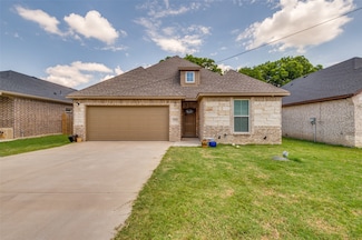 2214 Beaumont St, Grand Prairie, TX 75051