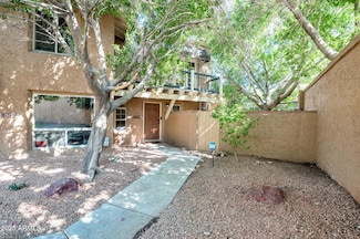 10424 N 7th Place Unit 2, Phoenix, AZ 85020