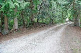523 S Camano Ridge Rd, Camano, WA 98282