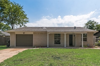 4914 Stagecoach Ln, Garland, TX 75043