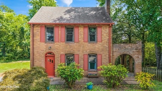 130 Woodlawn Pike, Knoxville, TN 37920