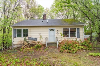 7 Upland Rd, Natick, MA 01760