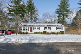 8 Parkwood Dr, Pepperell, MA 01463