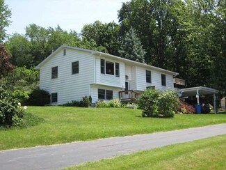 32 Hillcrest Dr, Penn Yan, NY 14527