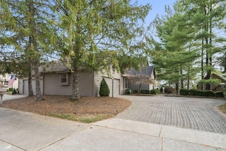 47 Donald Ross Dr, Granville, OH 43023