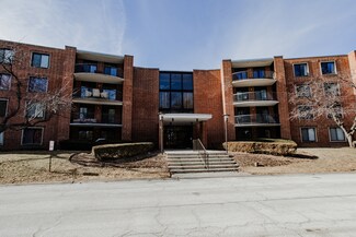 1615 E Central Rd Unit 218C, Arlington Heights, IL 60005