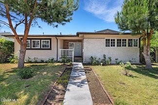 10853 Hayvenhurst Ave, Granada Hills, CA 91344