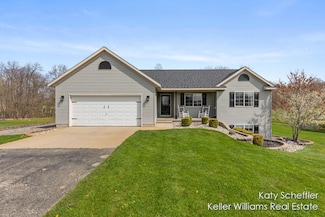 2241 Avalon View Dr NE Unit 48, Cedar Springs, MI 49319