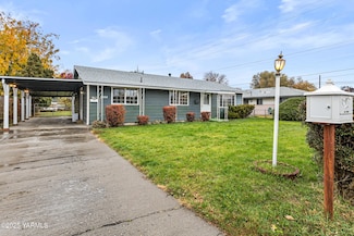 1504 Queen Ave, Yakima, WA 98902