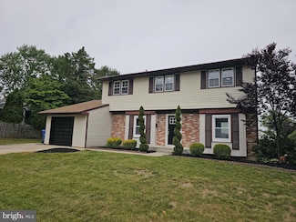 102 Forrest Dr, Blackwood, NJ 08012