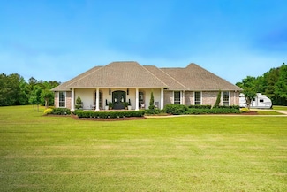 7 Jim Pearson Rd, Picayune, MS 39466