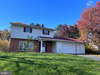 10 Sheffield Dr, Chambersburg, PA 17201