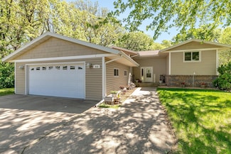 416 19th St NW, Willmar, MN 56201