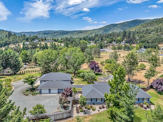 550 Pair-A-dice Ranch Rd, Jacksonville, OR 97524