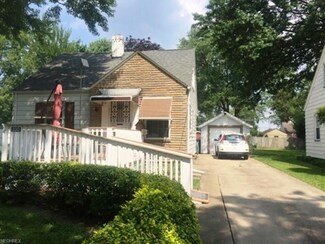 330 Kenmore Ave NE, Warren, OH 44483