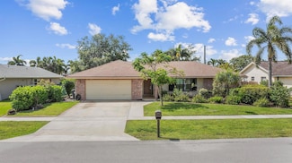 1305 Anhinga Dr, Wellington, FL 33414