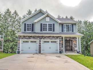 2316 Hancock Ln, Fairmont, WV 26554