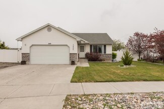 3289 Sandy Dr, Idaho Falls, ID 83401