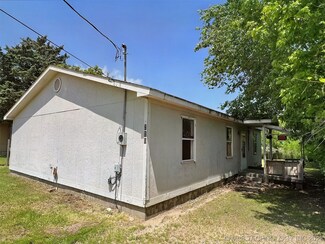 210 Berry St, Tahlequah, OK 74464