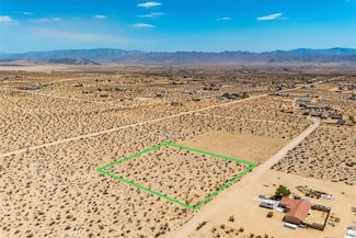 2183 Neptune Ave, Joshua Tree, CA 92252
