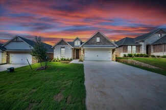 3519 Columbus St, Gainesville, TX 76240