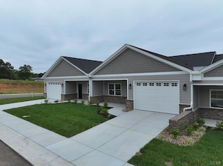 15 Tiphne Ln, Timberlake, VA 24502