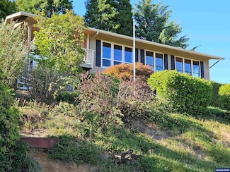 3125 Southwood Dr, Philomath, OR 97370
