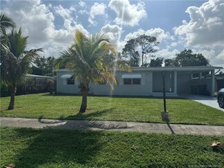 140 Banyan Dr, Port Saint Lucie, FL 34952