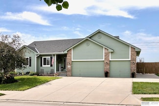 15411 Nebraska Ave, Omaha, NE 68116