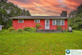 60 Maple Dr, Palmerton, PA 18071