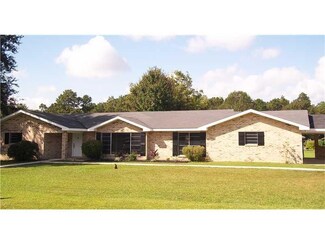 3007 Travis St, Westlake, LA 70669