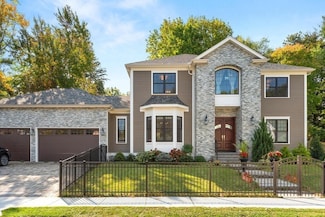 10 Fox Hill Rd, Newton Center, MA 02459