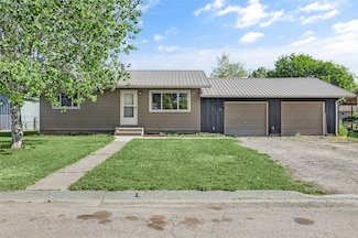 1131 4th Ave, Vaughn, MT 59487