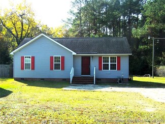 626 Horseshoe Rd, Fayetteville, NC 28303