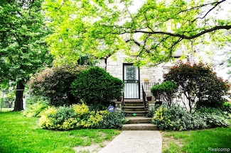 15517 Evergreen Rd, Detroit, MI 48223