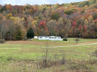 1745 Meece Rd, Somerset, KY 42501