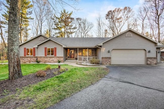 5892 Sarah Cir, Wisconsin Rapids, WI 54494