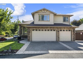 1068 NW 6th St, Gresham, OR 97030