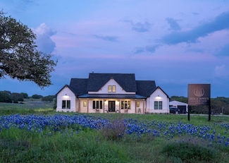871 Blackbuck Ridge Dr, Lampasas, TX 76550