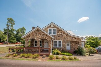 330 W Main St, Franklin, NC 28734